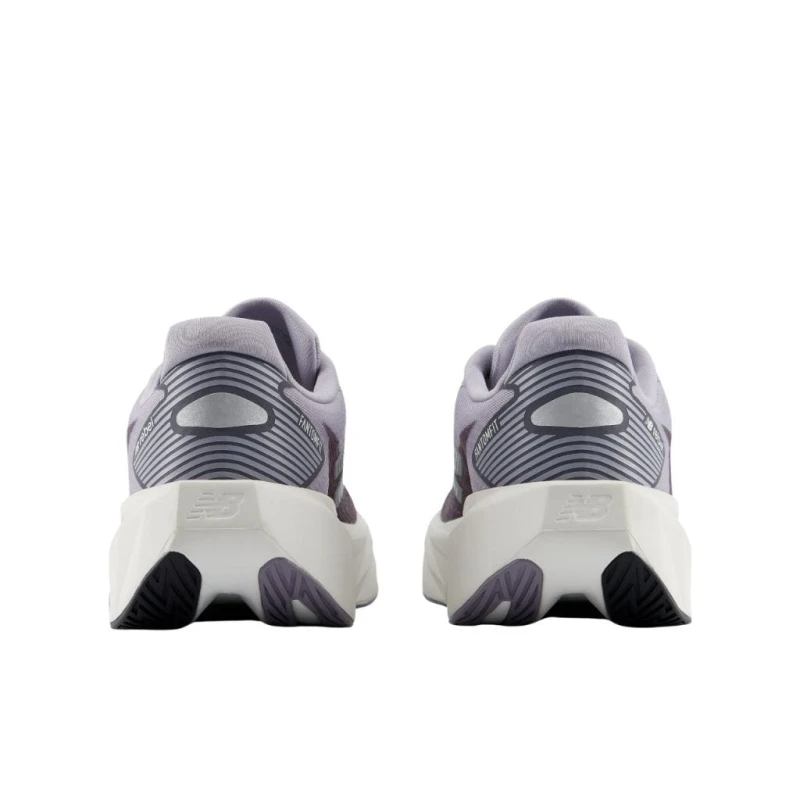 Buty biegowe damskie New Balance FuelCell Rebel v5 digital mist/magnet