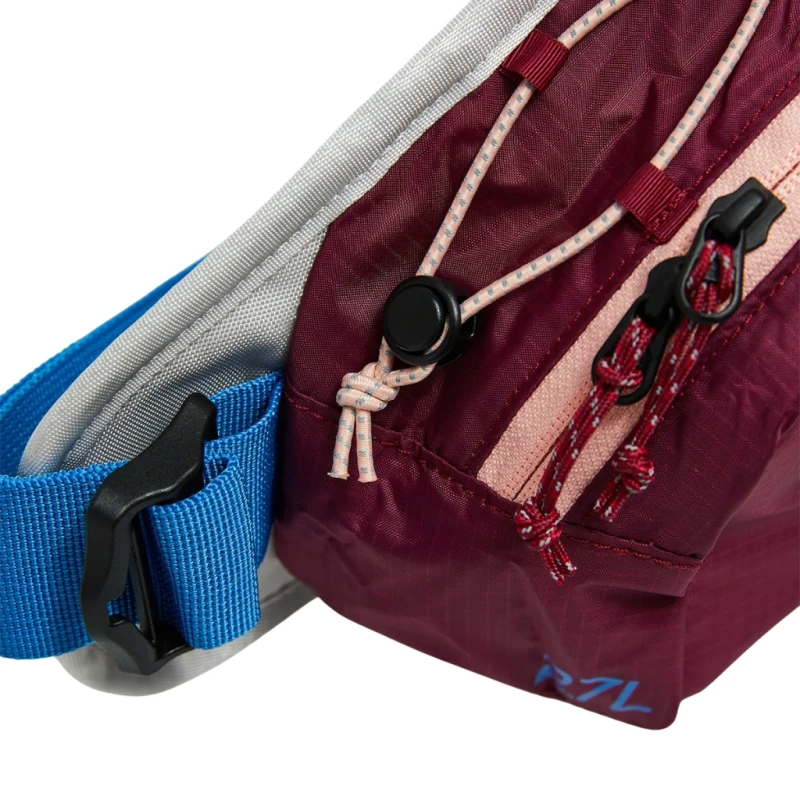 Nerka Peak Performance Trail Hip Bag vertical zenith
