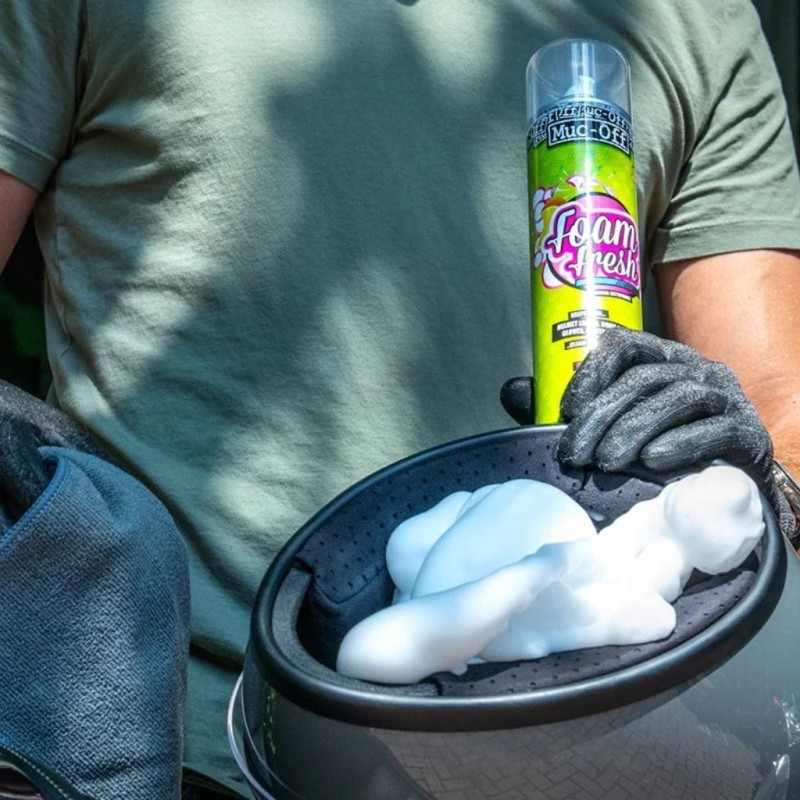 Odświeżająca pianka do czyszczenia butów/kasków Muc-Off Foam Fresh 400 ml