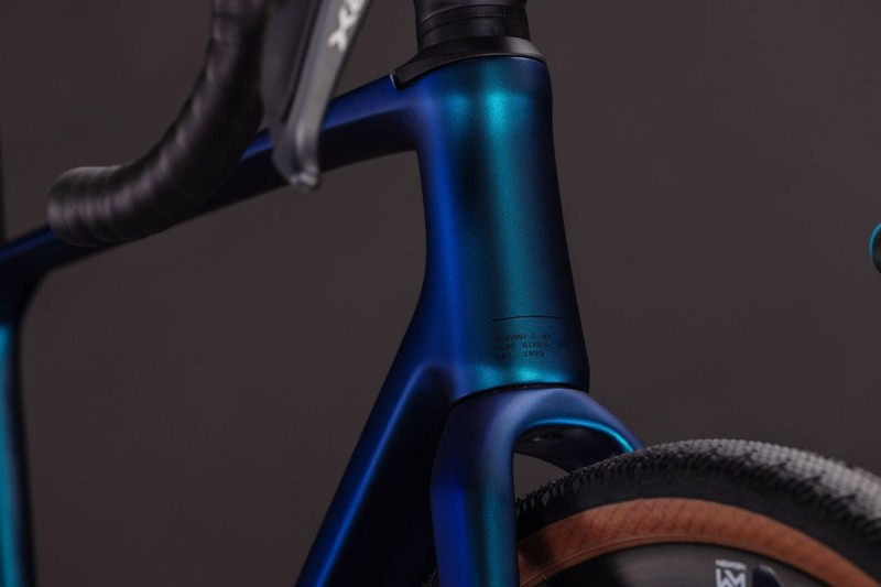 Rower gravelowy Cube Nuroad C:62 Race nebula´n´blue 2026