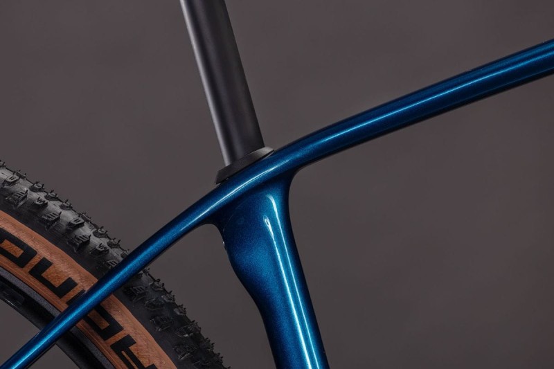 Rower górski Cube Reaction C:62 SLX electricblue´n´white 2026
