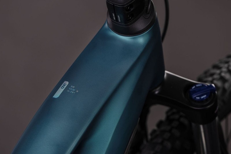 Rower elektryczny Cube Hybrid ONE 800 royalgreen´n´prism 2026