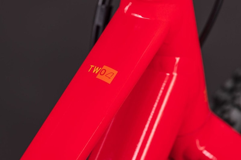 Rower dziecięcy Cube Numove 240 Disc redrose´n´peach 2026