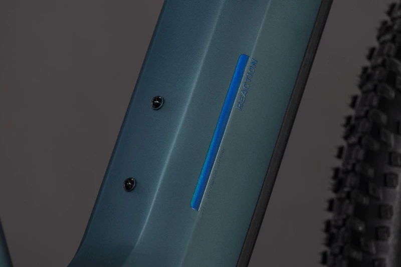 Rower elektryczny Cube Reaction Hybrid ONE 800 royalgreen´n´prism 2026