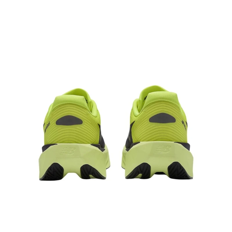 Buty biegowe męskie New Balance FuelCell Rebel v5 green