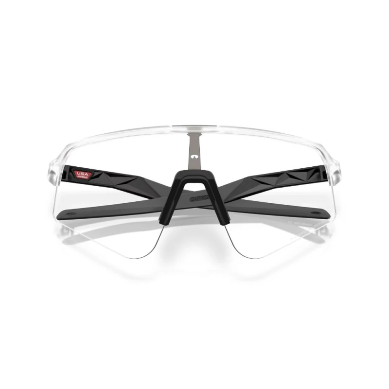 Okulary przeciwsłoneczne Oakley Sutro Lite Sweep matte clear/clear to black iridium photochromic